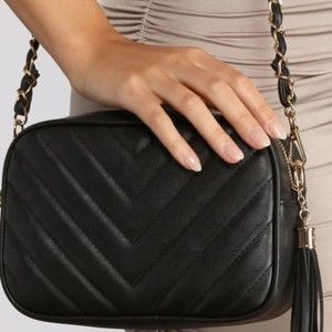 Meet your Posher, Casey